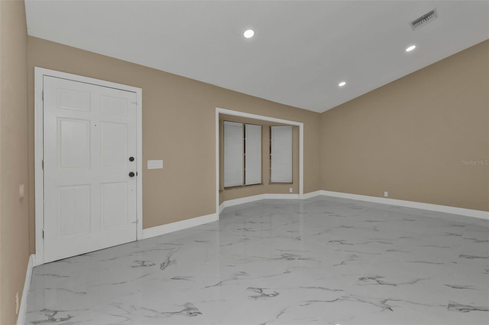 2387 TAMARIND ST, PORT CHARLOTTE, FL, 33948