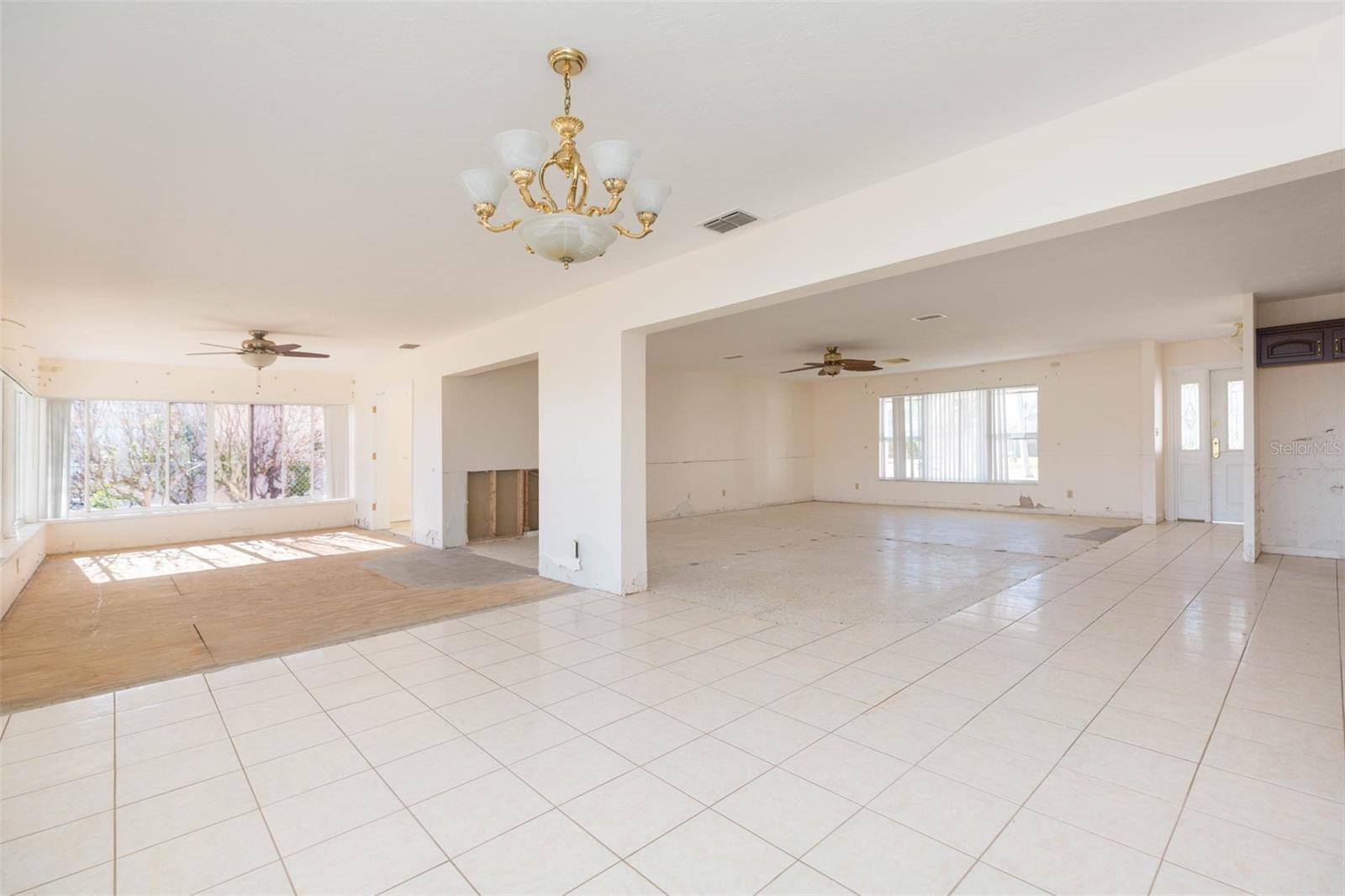 11775 6TH ST E, TREASURE ISLAND, FL, 33706