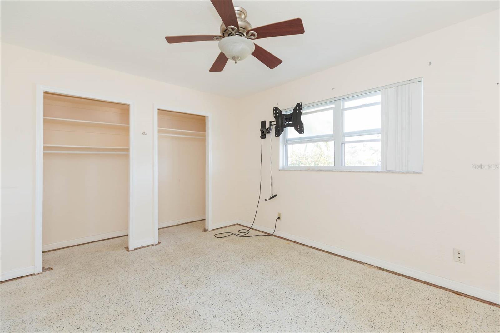 11775 6TH ST E, TREASURE ISLAND, FL, 33706