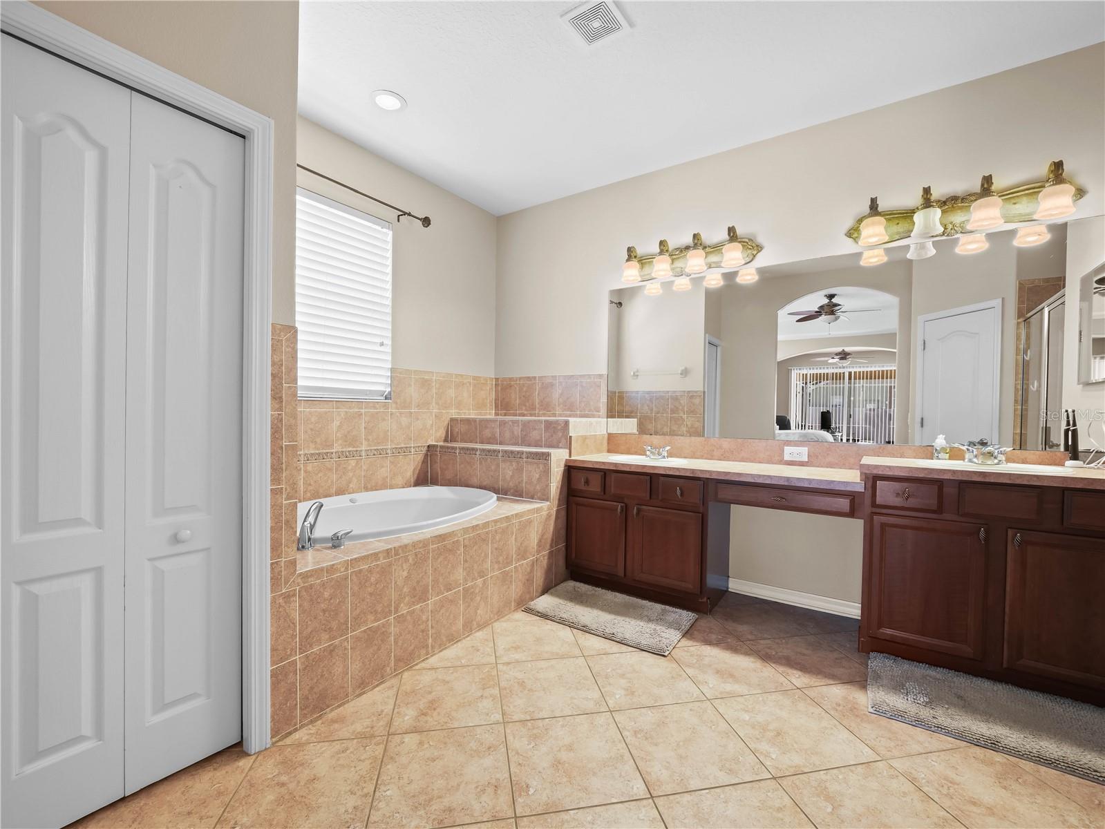 205 BON VIE PL, VALRICO, FL, 33594