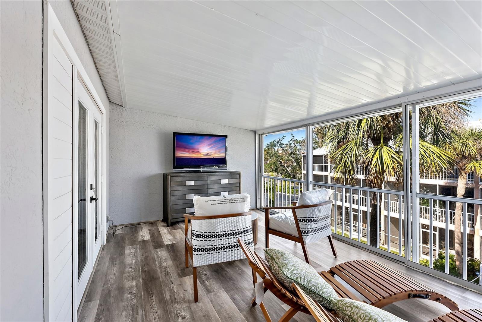 637 PINELLAS BAYWAY S #207, TIERRA VERDE, FL, 33715