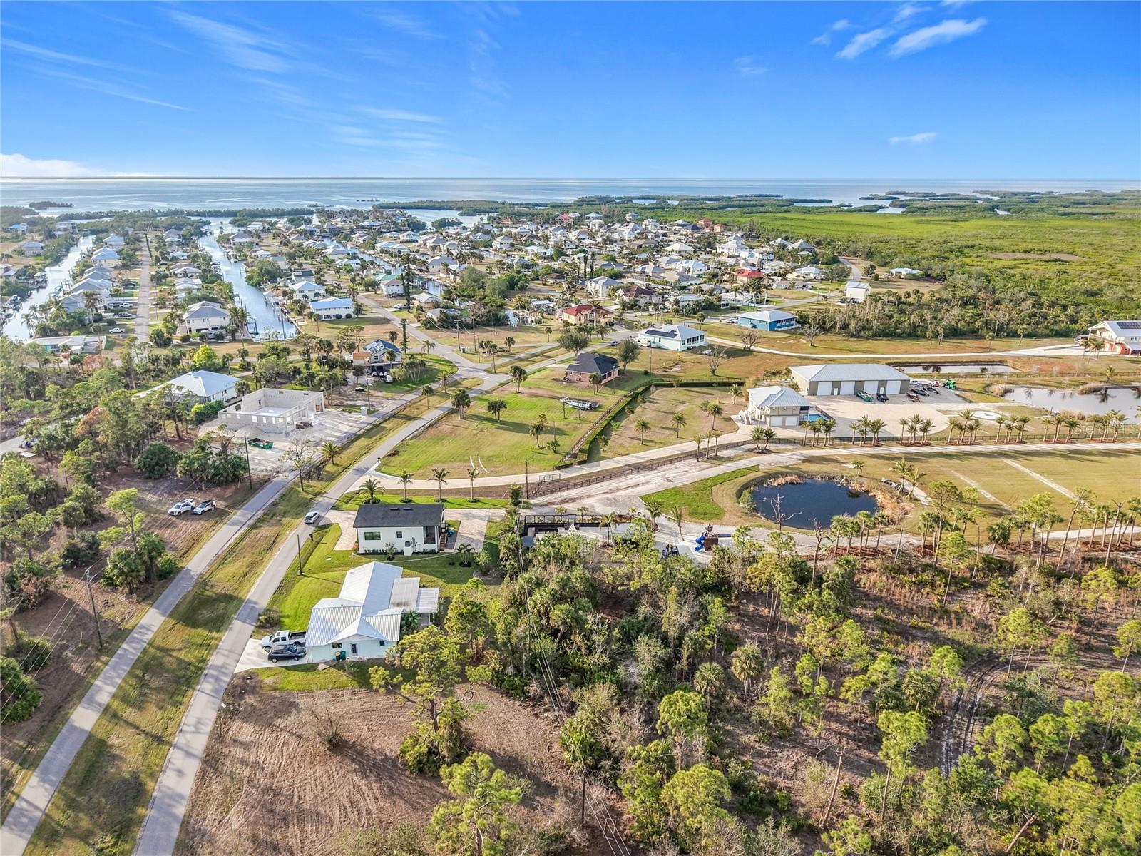24502 YACHT CLUB BLVD, PUNTA GORDA, FL, 33955