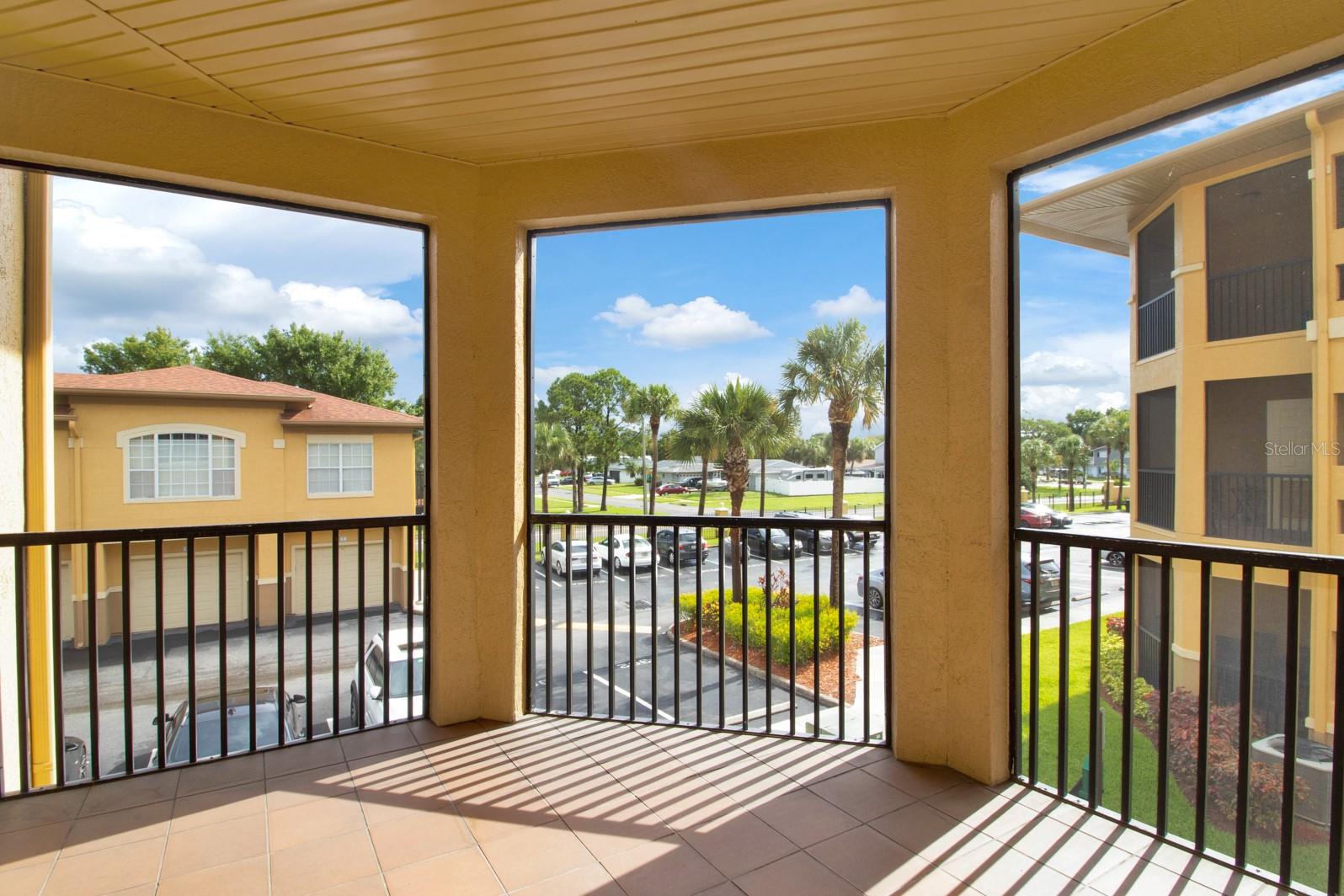 4333 BAYSIDE VILLAGE DR #210, TAMPA, FL, 33615