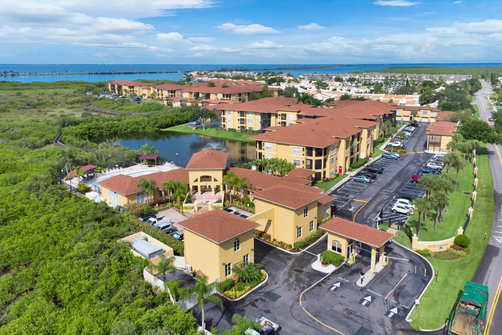 4333 BAYSIDE VILLAGE DR #210, TAMPA, FL, 33615