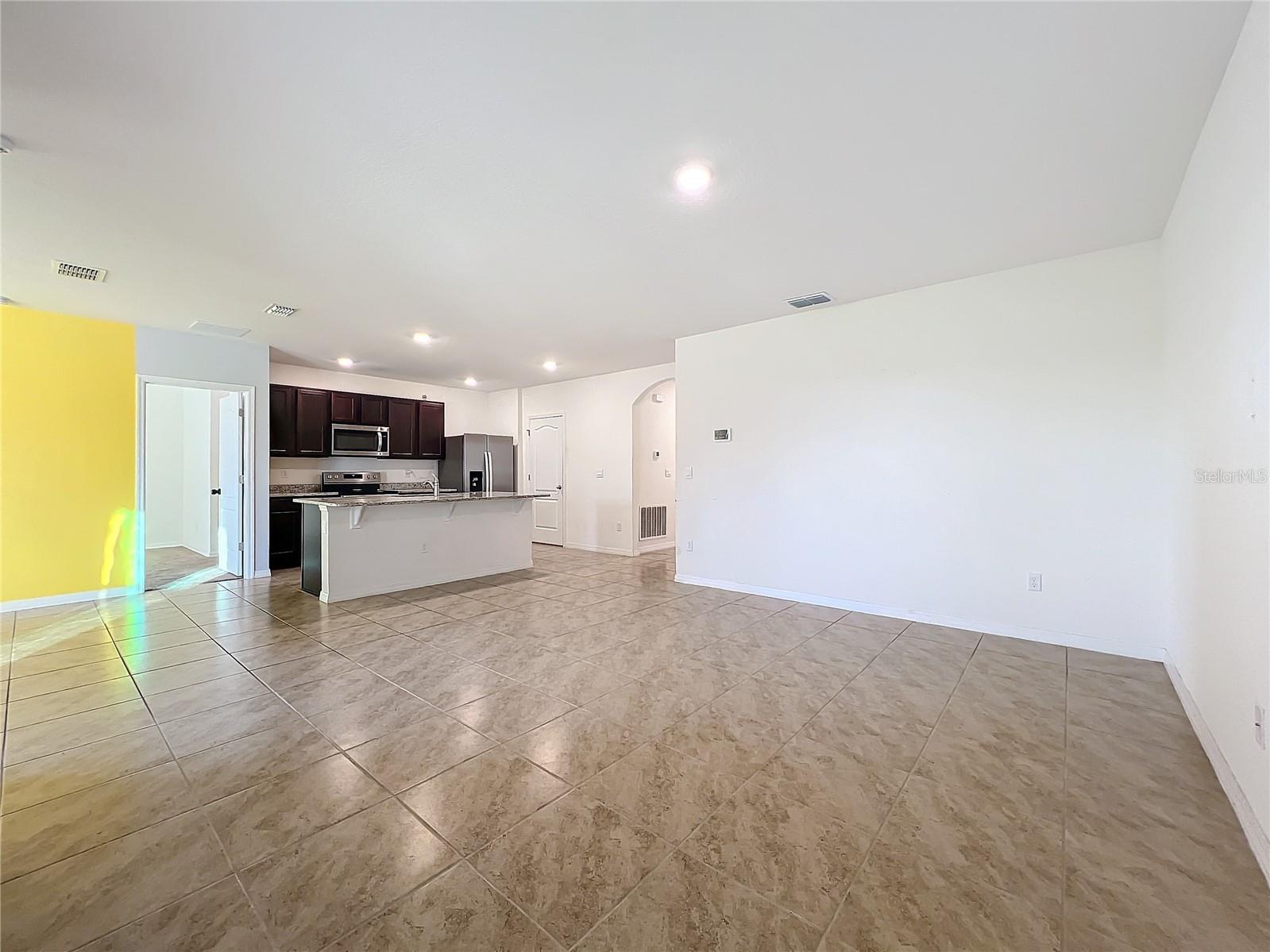 3290 LOGAN BERRY DR, MOUNT DORA, FL, 32757