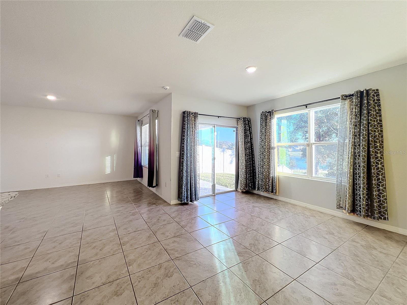 3290 LOGAN BERRY DR, MOUNT DORA, FL, 32757