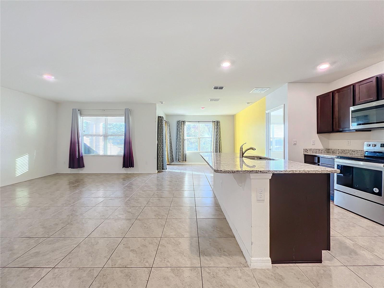 3290 LOGAN BERRY DR, MOUNT DORA, FL, 32757