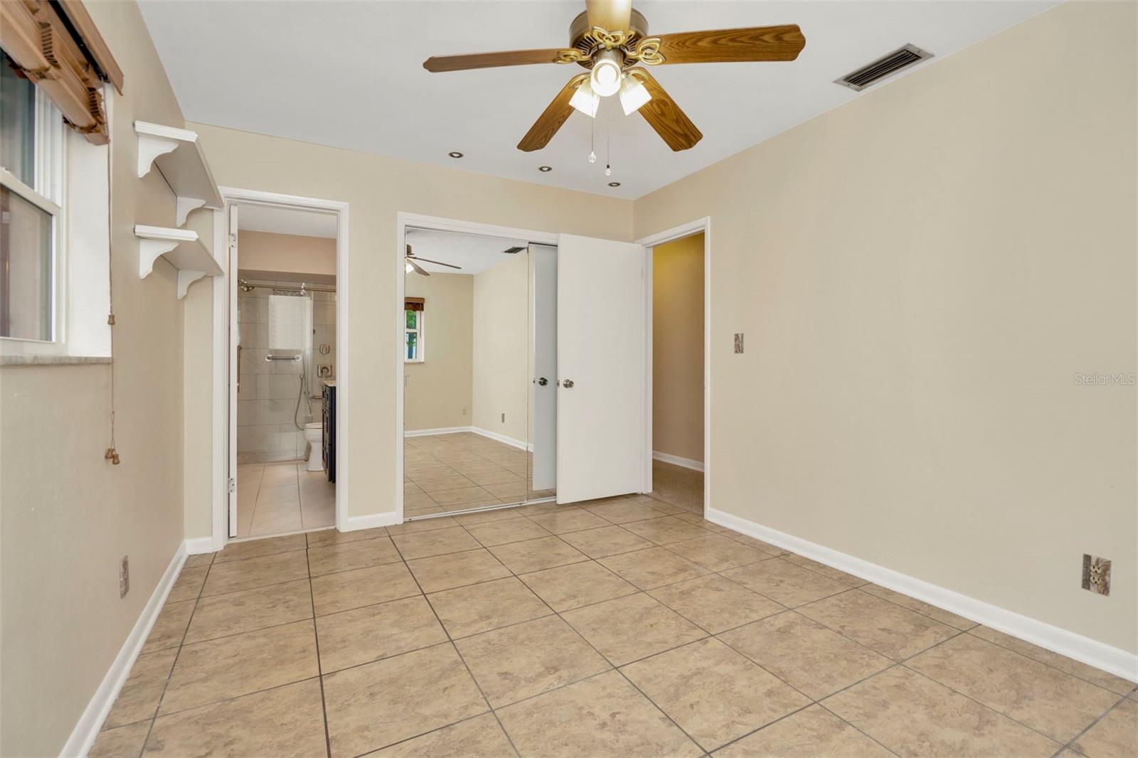 807 MONACO DR, TAMPA, FL, 33613