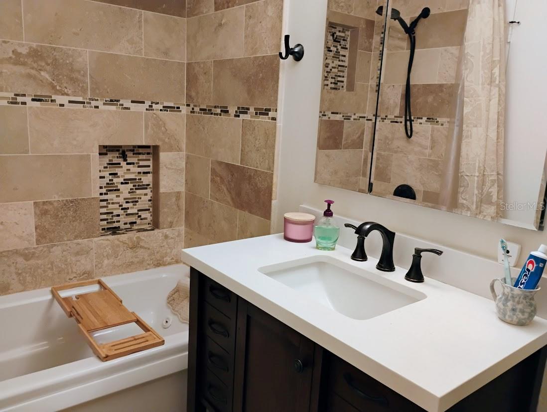 807 MONACO DR, TAMPA, FL, 33613