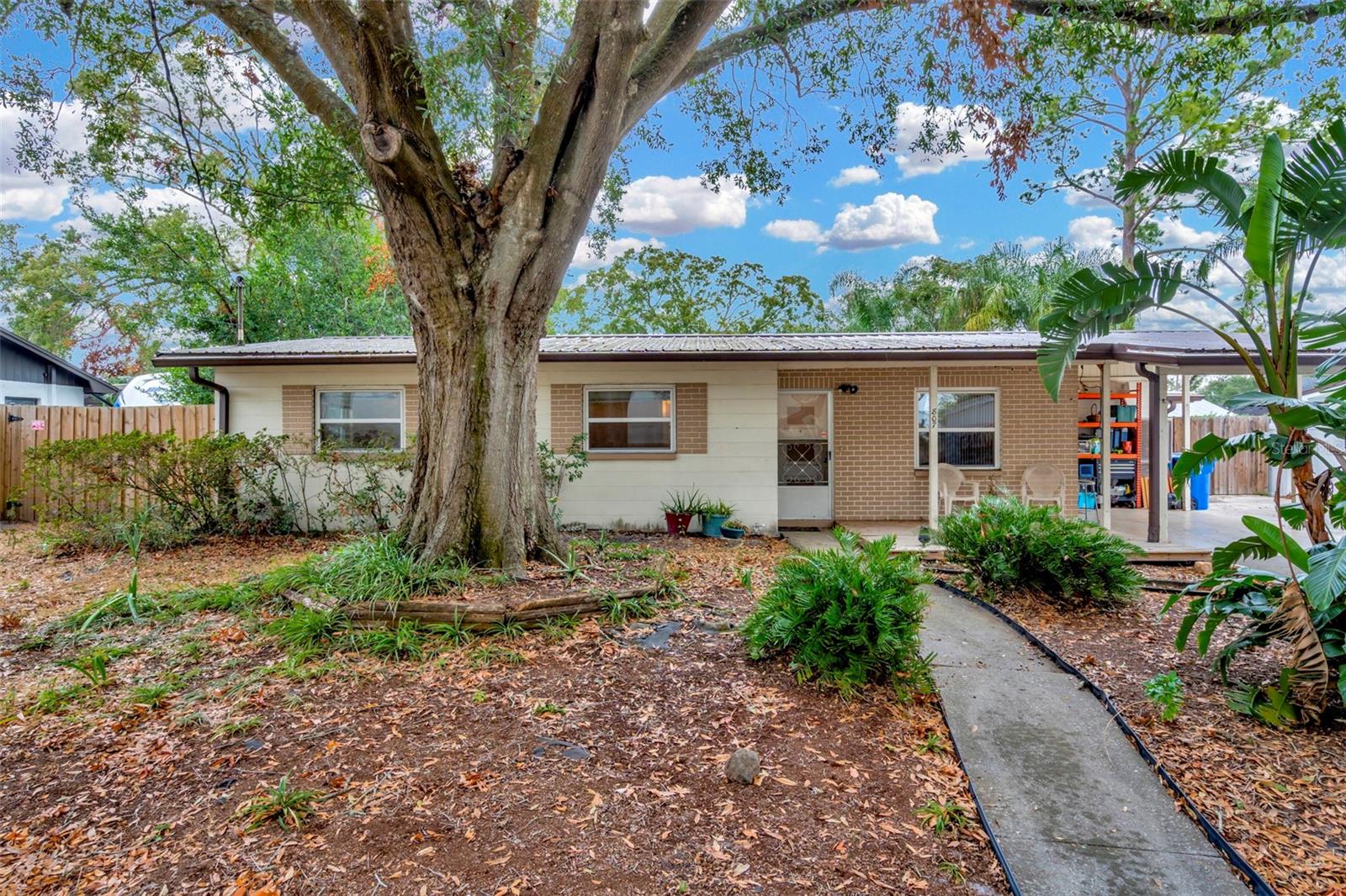 807 MONACO DR, TAMPA, FL, 33613