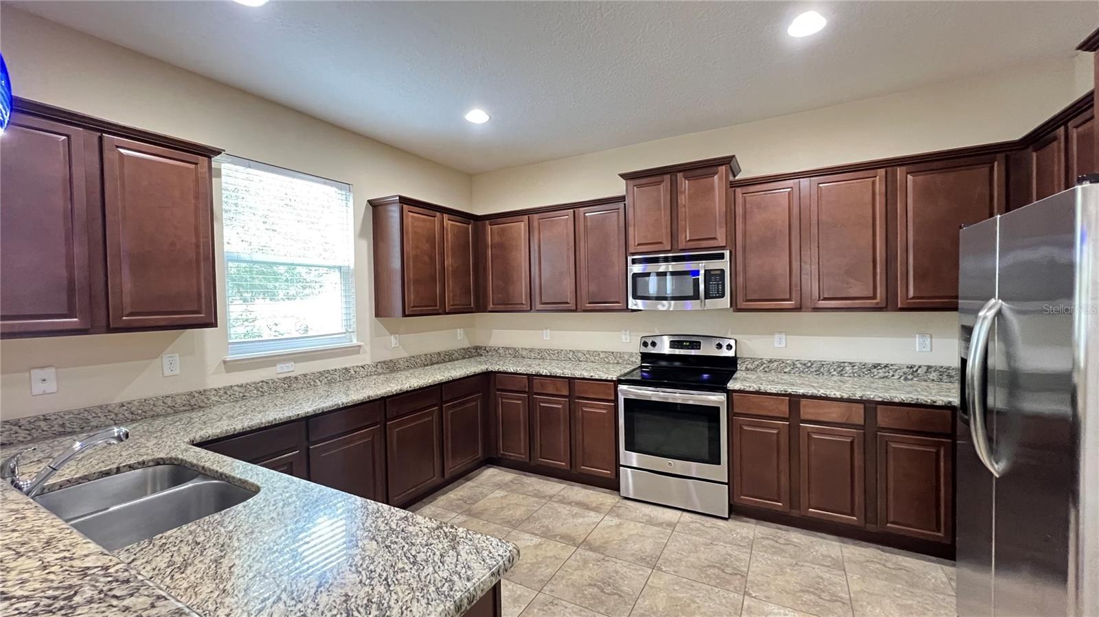 16027 YELLOWEYED DR, CLERMONT, FL, 34714