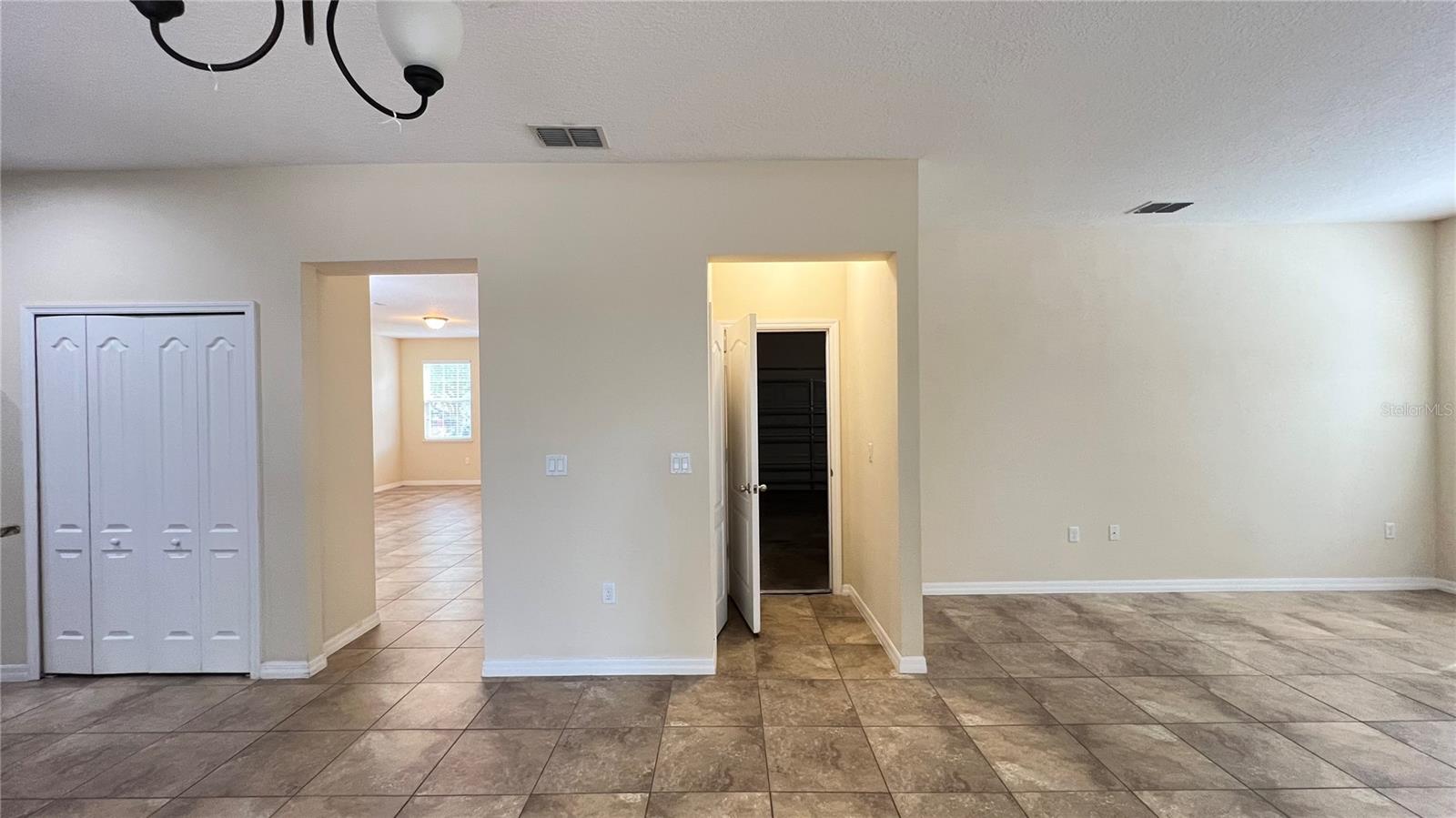 16027 YELLOWEYED DR, CLERMONT, FL, 34714