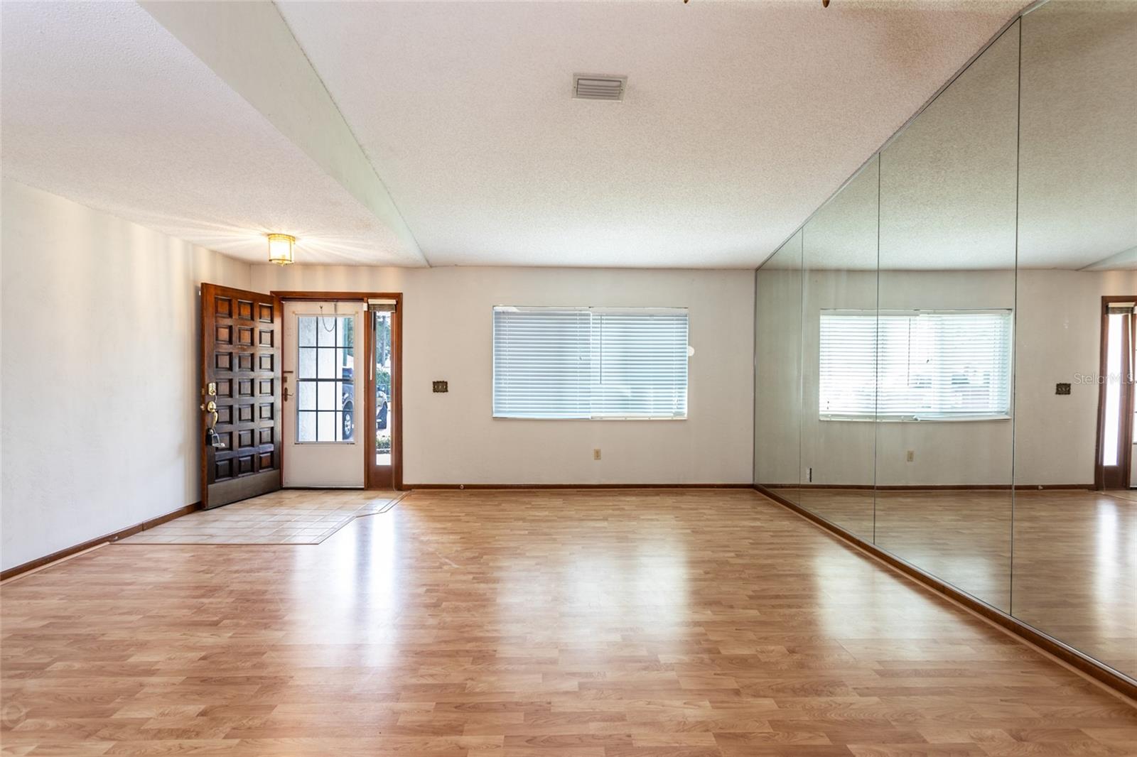 1 SEA BRIGHT PL, PALM COAST, FL, 32164