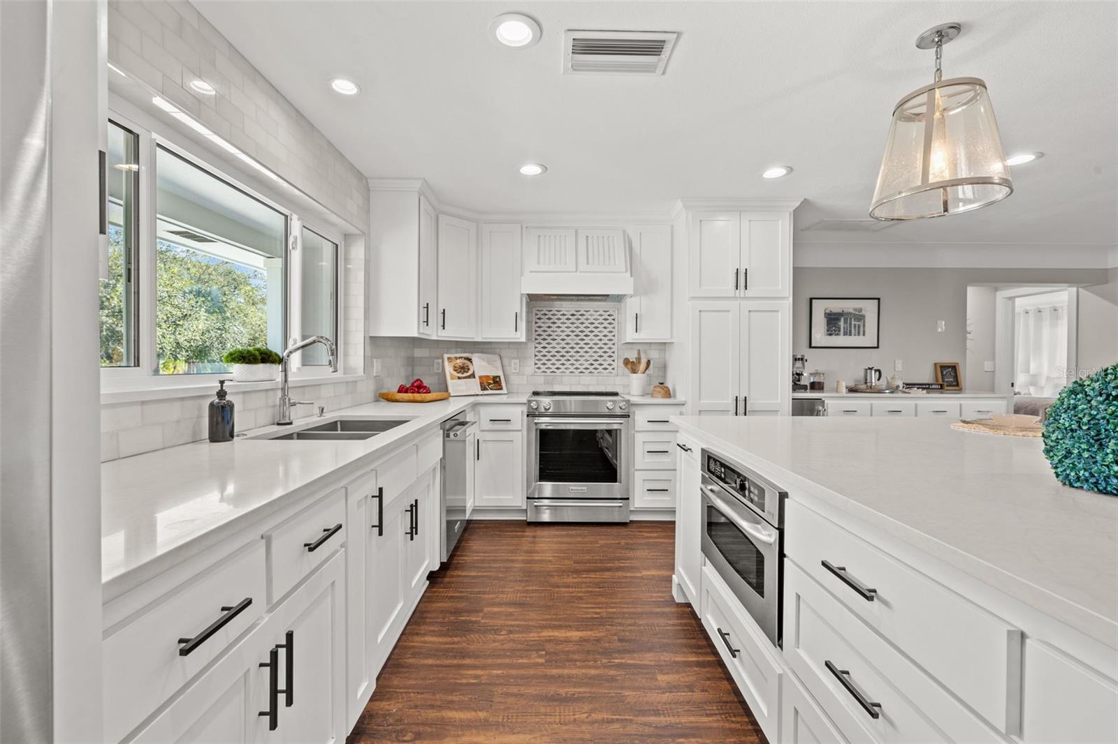 1470 HILL DR, LARGO, FL, 33770