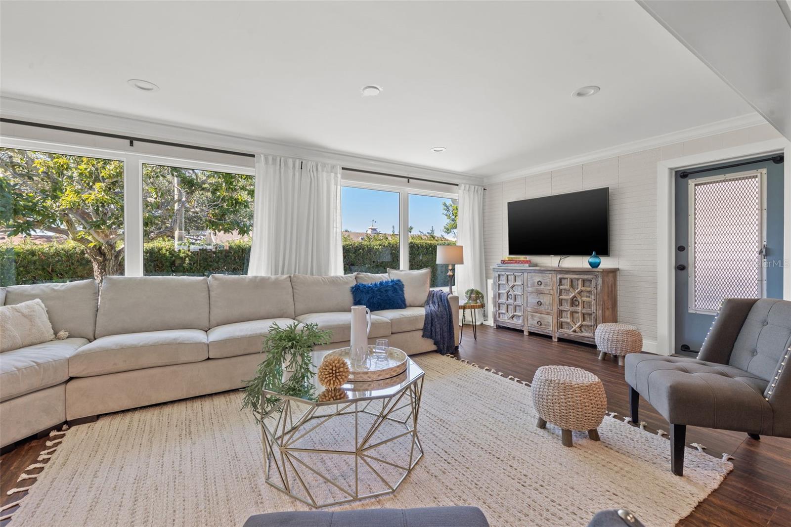 1470 HILL DR, LARGO, FL, 33770