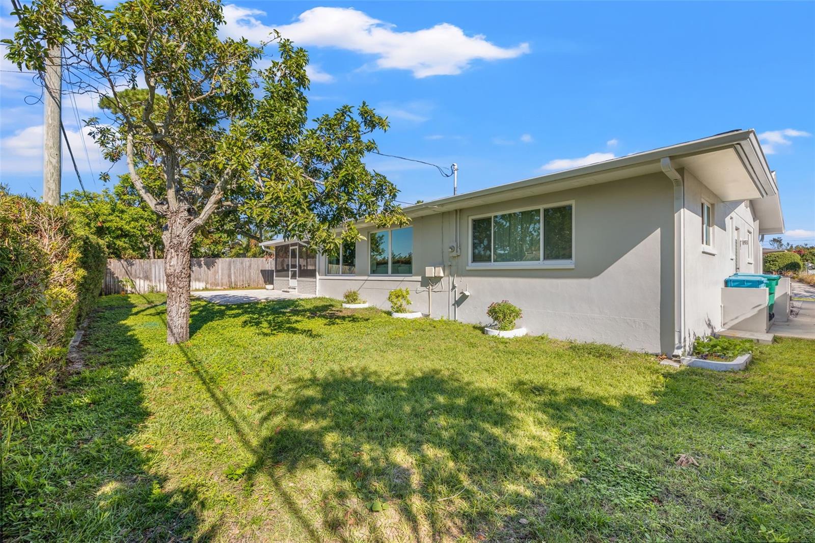 1470 HILL DR, LARGO, FL, 33770