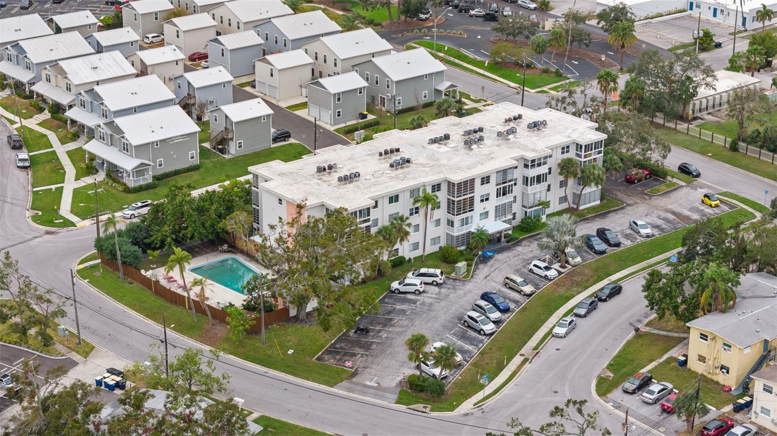 100 WAVERLY WAY #403, CLEARWATER, FL, 33756