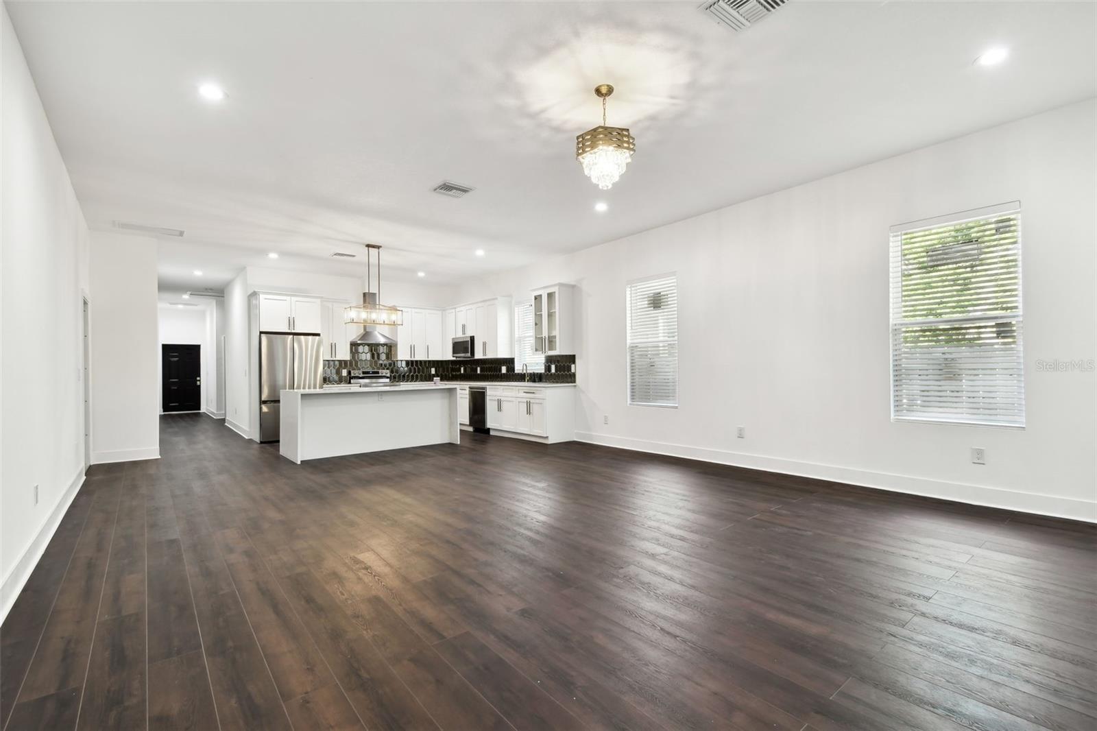 1565 13TH ST S, ST PETERSBURG, FL, 33705