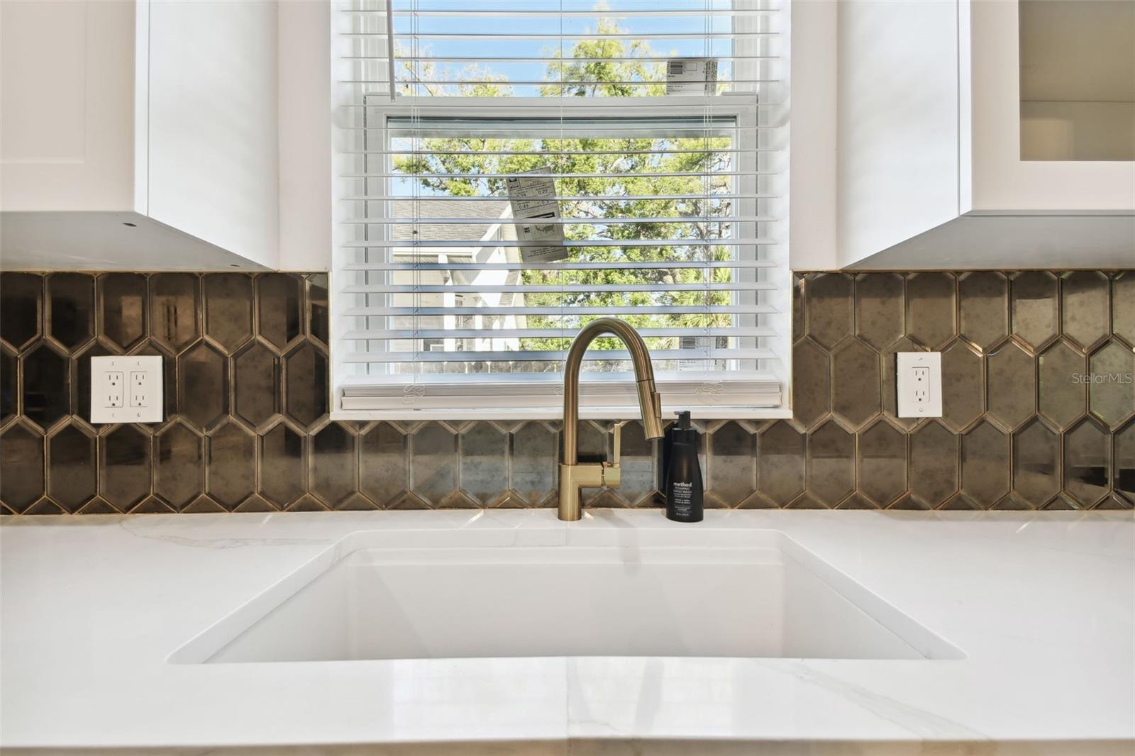 1565 13TH ST S, ST PETERSBURG, FL, 33705