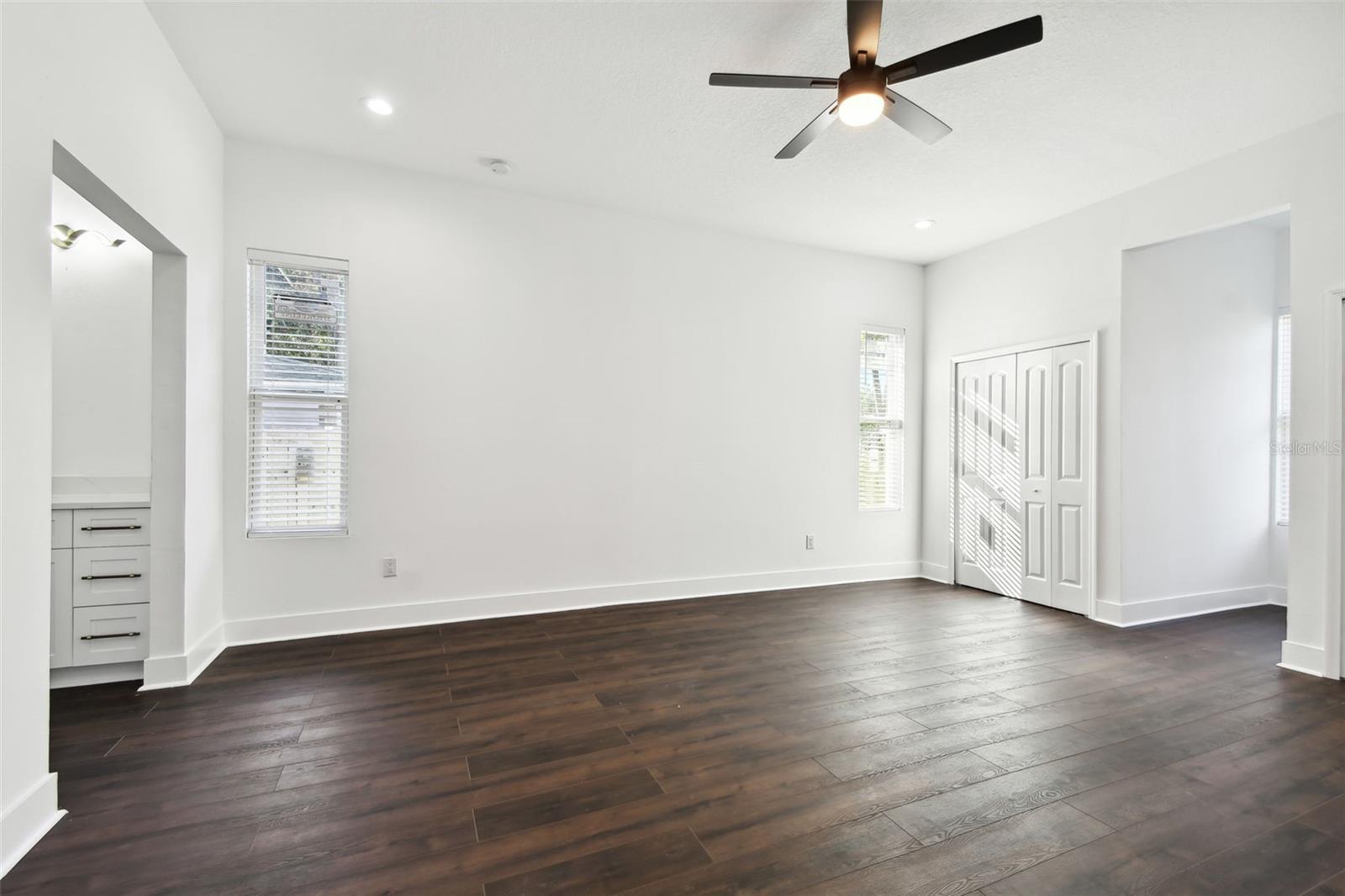 1565 13TH ST S, ST PETERSBURG, FL, 33705