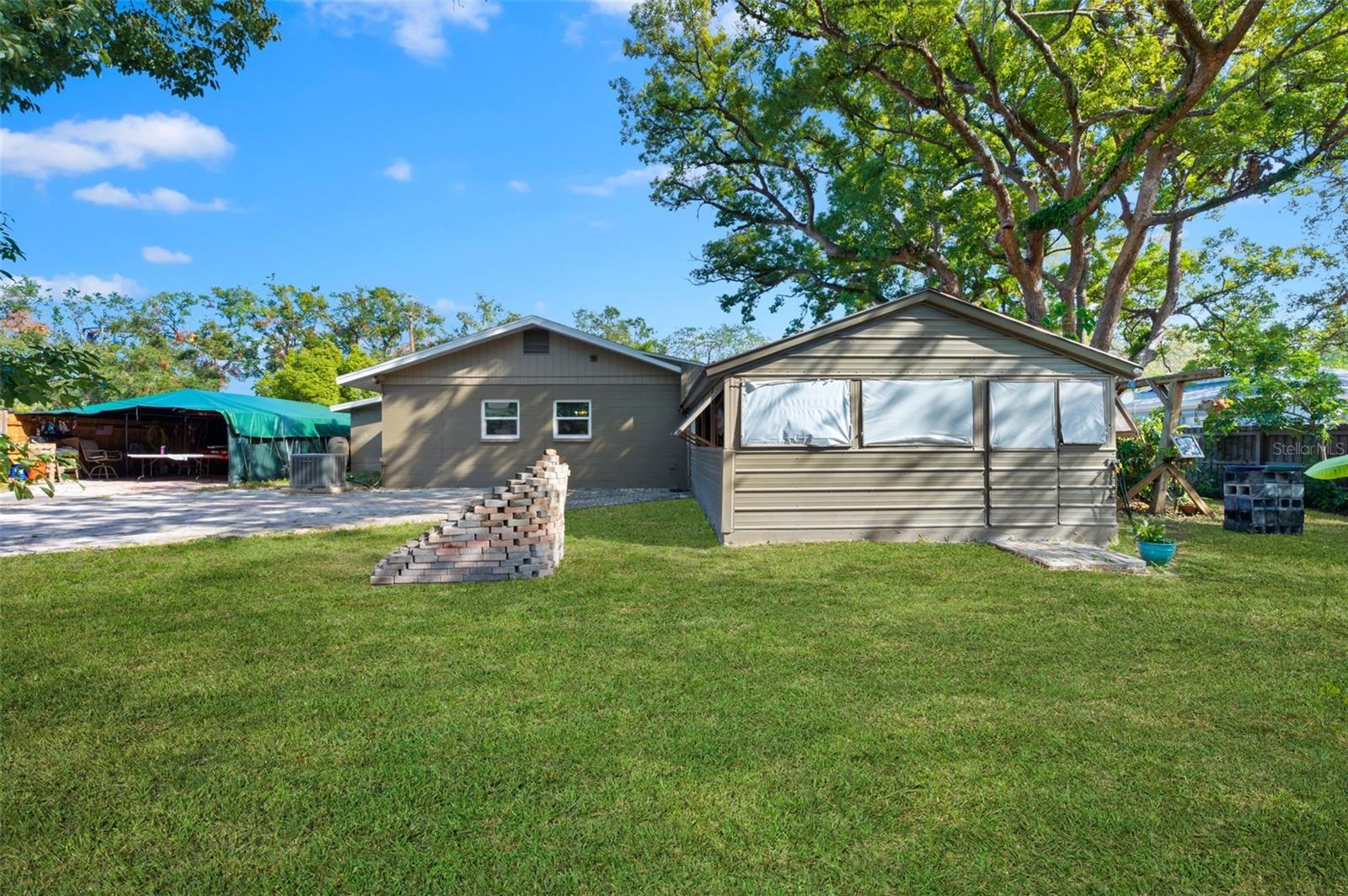 9220 N 29TH ST, TAMPA, FL, 33612