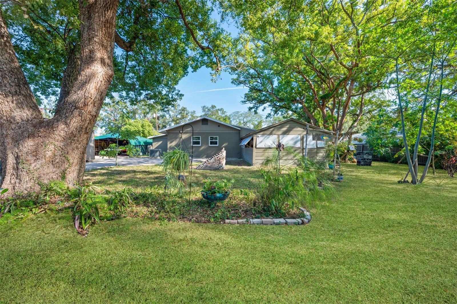 9220 N 29TH ST, TAMPA, FL, 33612