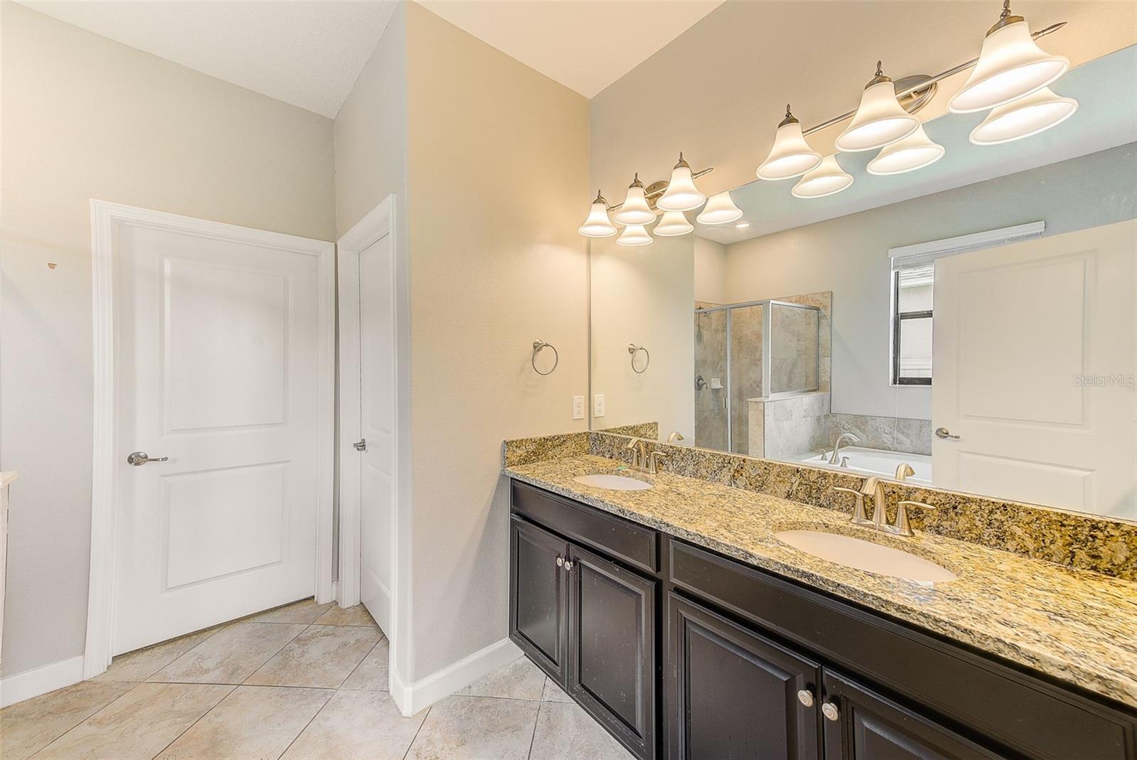 8121 SEQUESTER LOOP, LAND O LAKES, FL, 34637