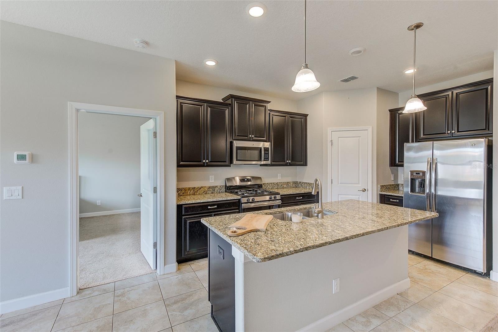 8121 SEQUESTER LOOP, LAND O LAKES, FL, 34637