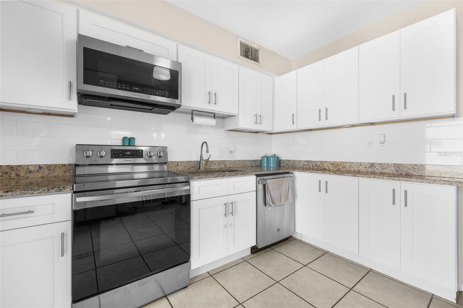 10815 57TH AVE N, SEMINOLE, FL, 33772