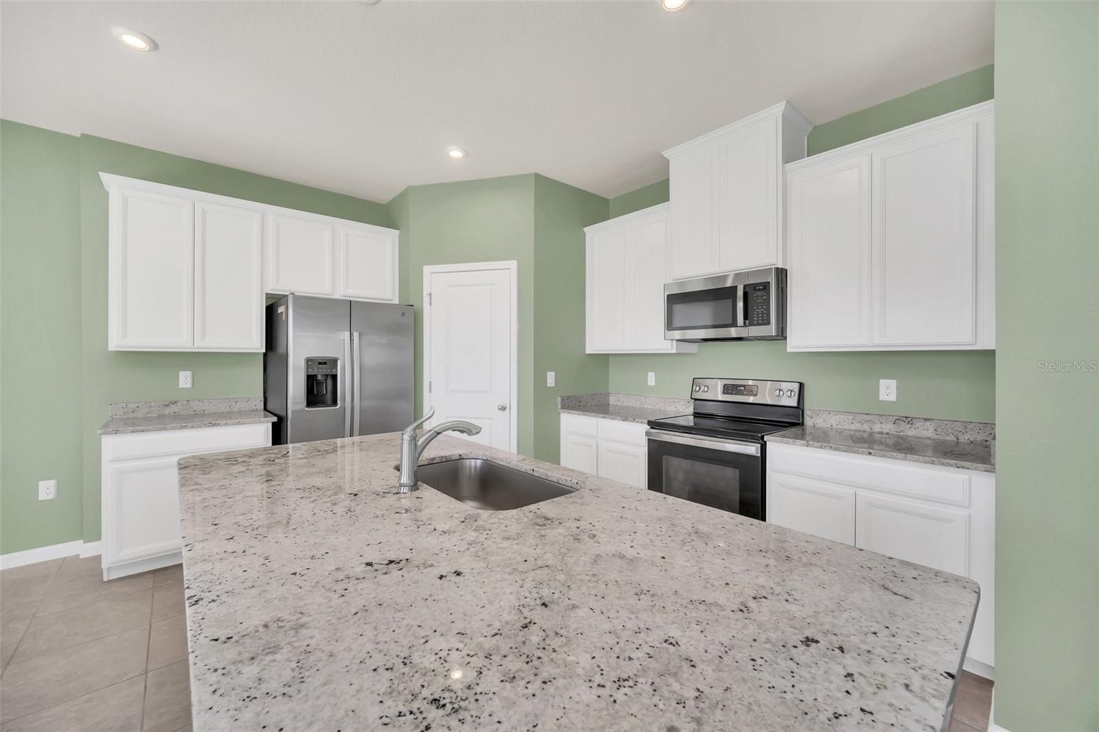 3012 SLOUGH CREEK DR, KISSIMMEE, FL, 34744