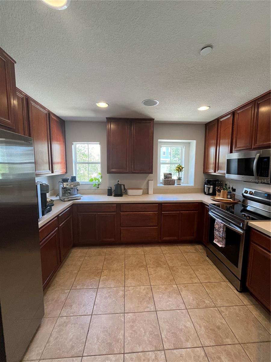 520 WHEATON TRENT PL, TAMPA, FL, 33619