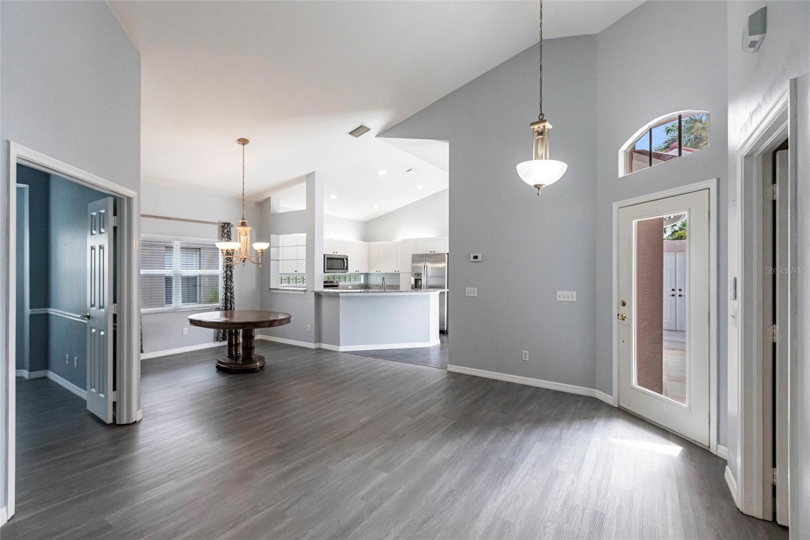359 PINDO PALM DR, NAPLES, FL, 34104