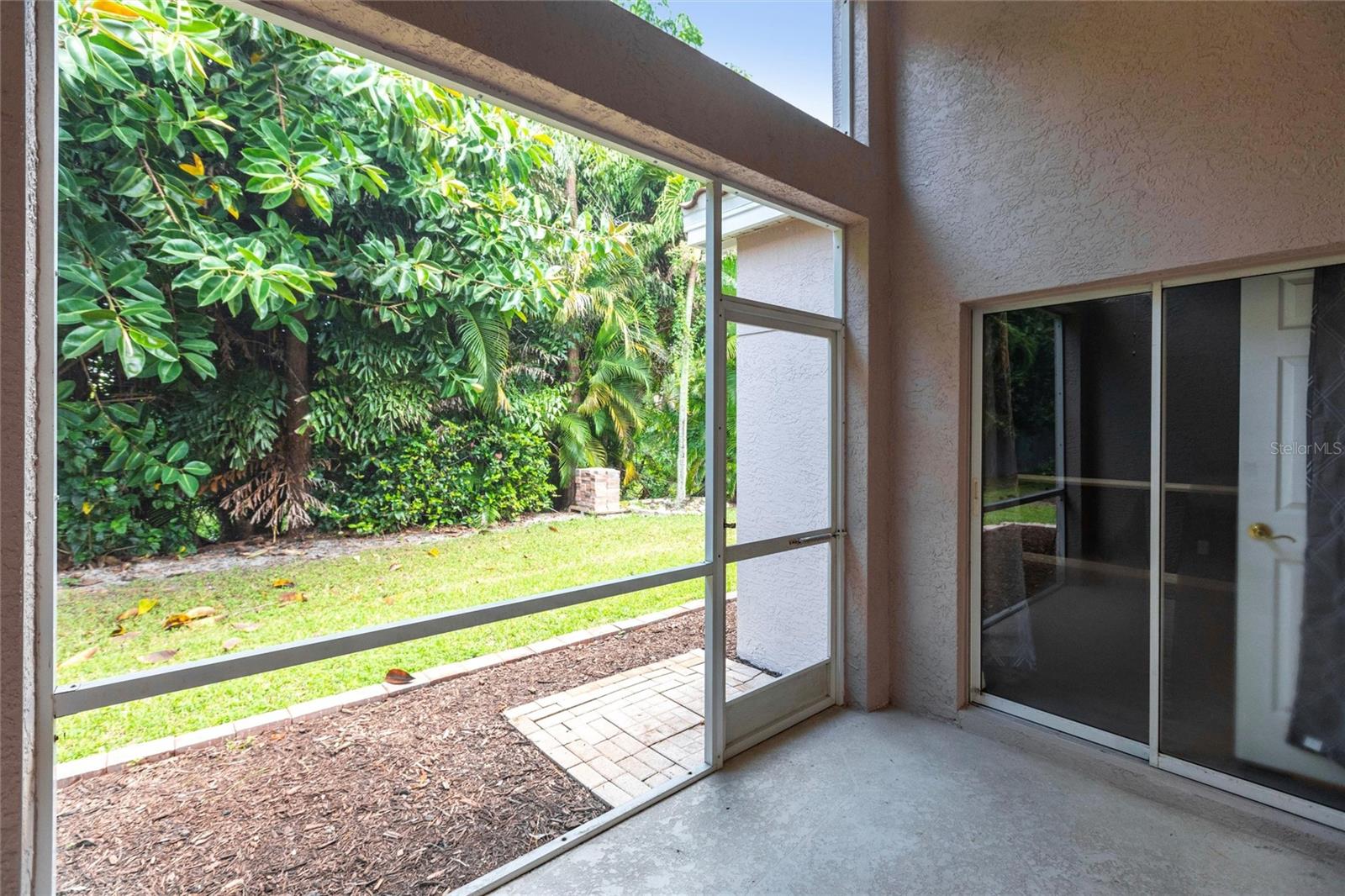 359 PINDO PALM DR, NAPLES, FL, 34104