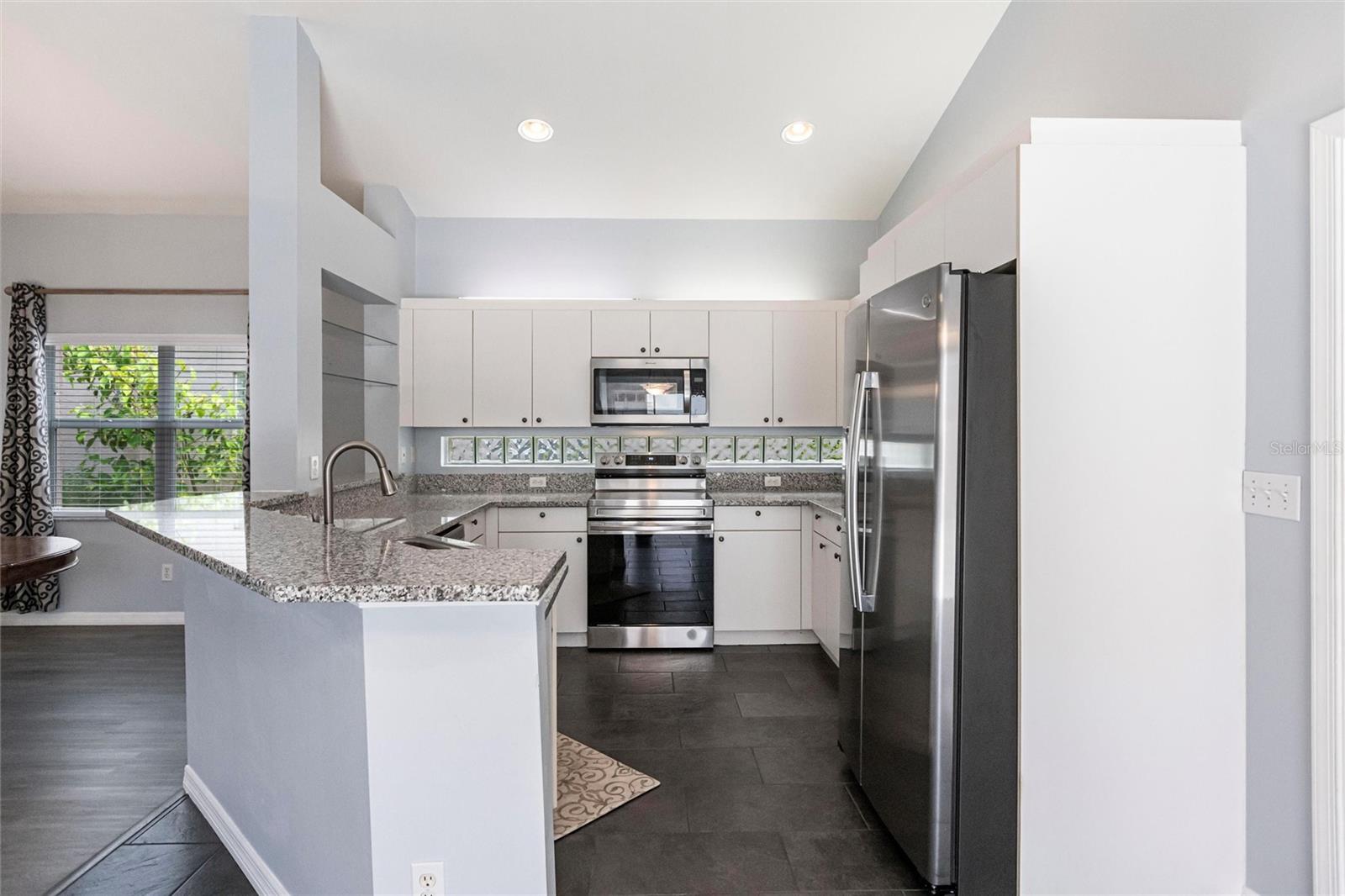 359 PINDO PALM DR, NAPLES, FL, 34104