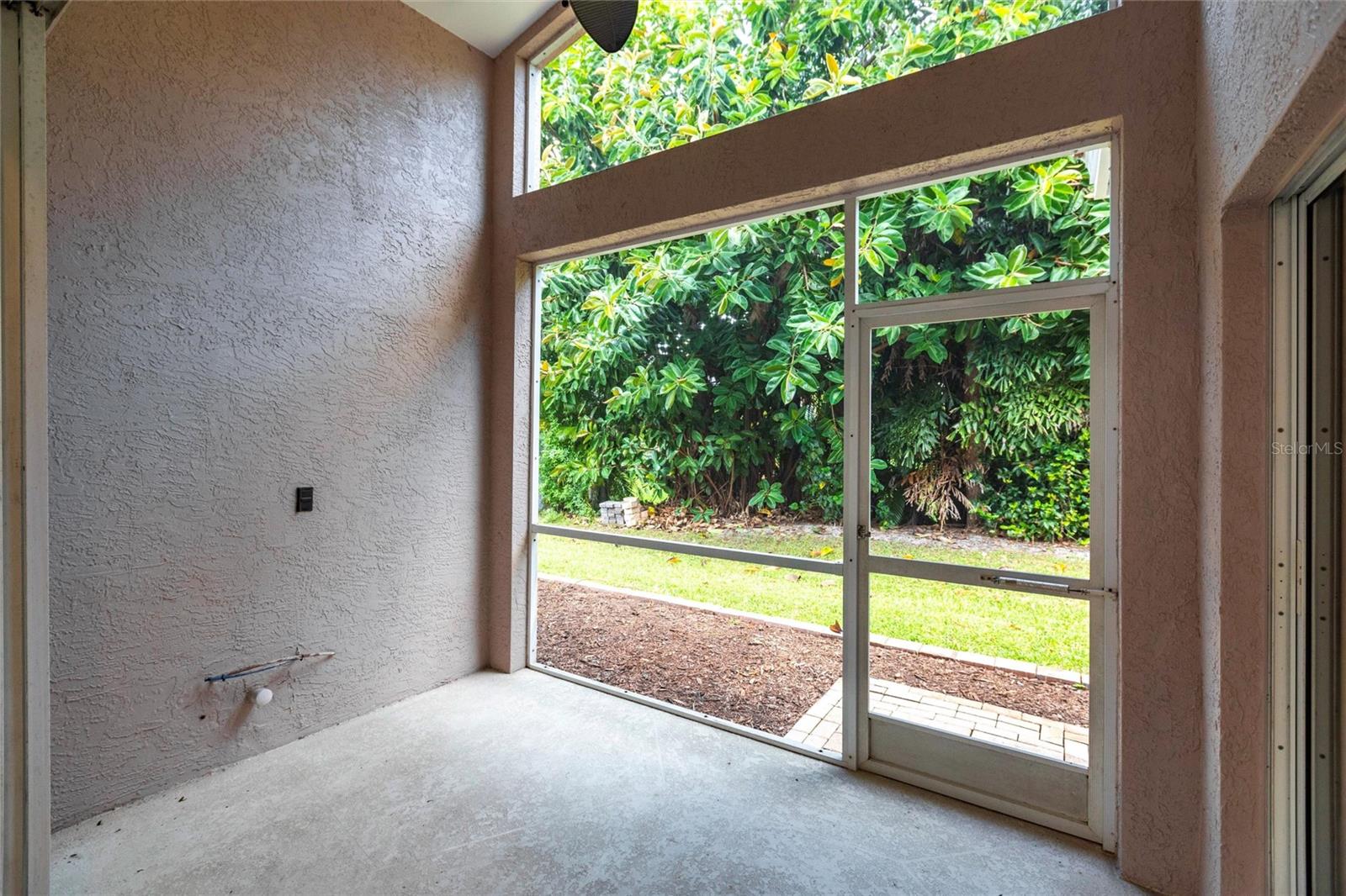 359 PINDO PALM DR, NAPLES, FL, 34104