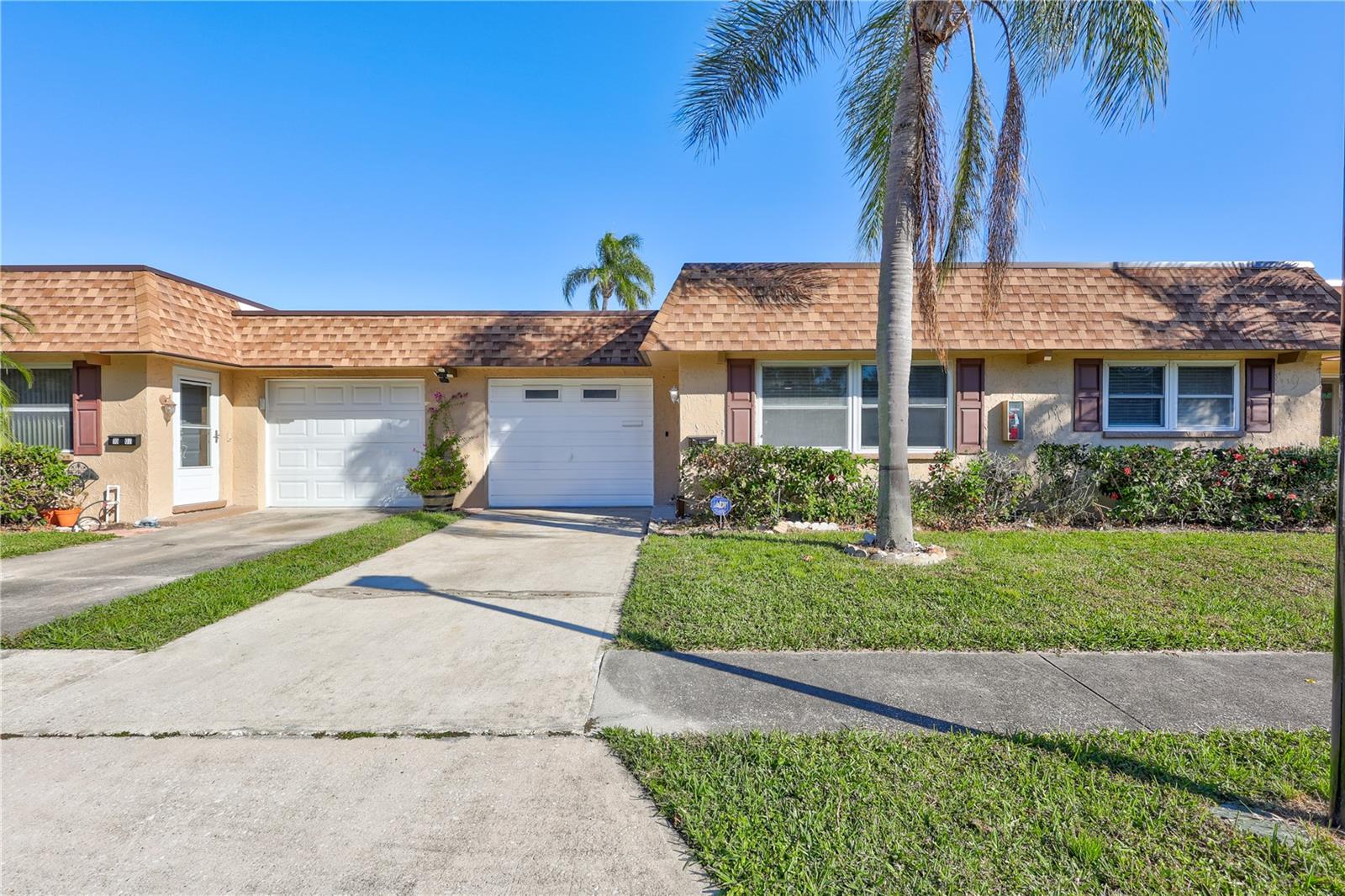 1006 CARA DR #1006, LARGO, FL, 33771