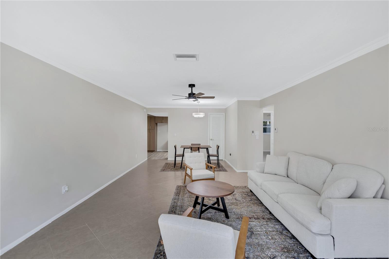 1006 CARA DR #1006, LARGO, FL, 33771