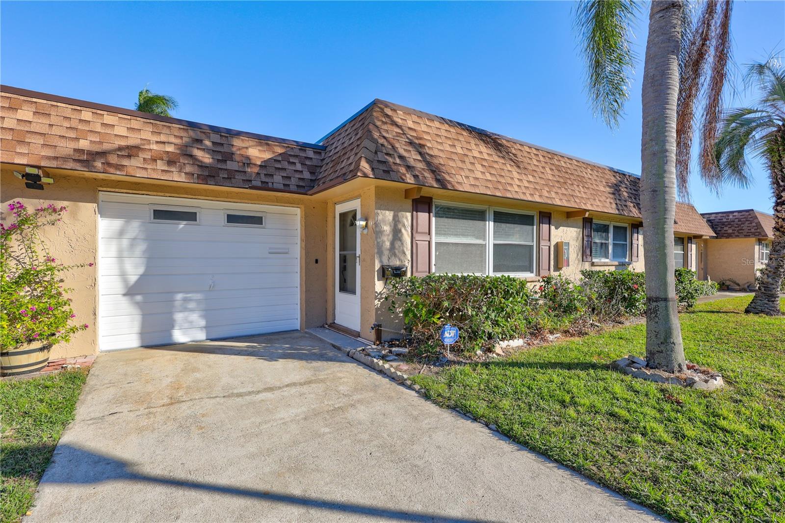1006 CARA DR #1006, LARGO, FL, 33771