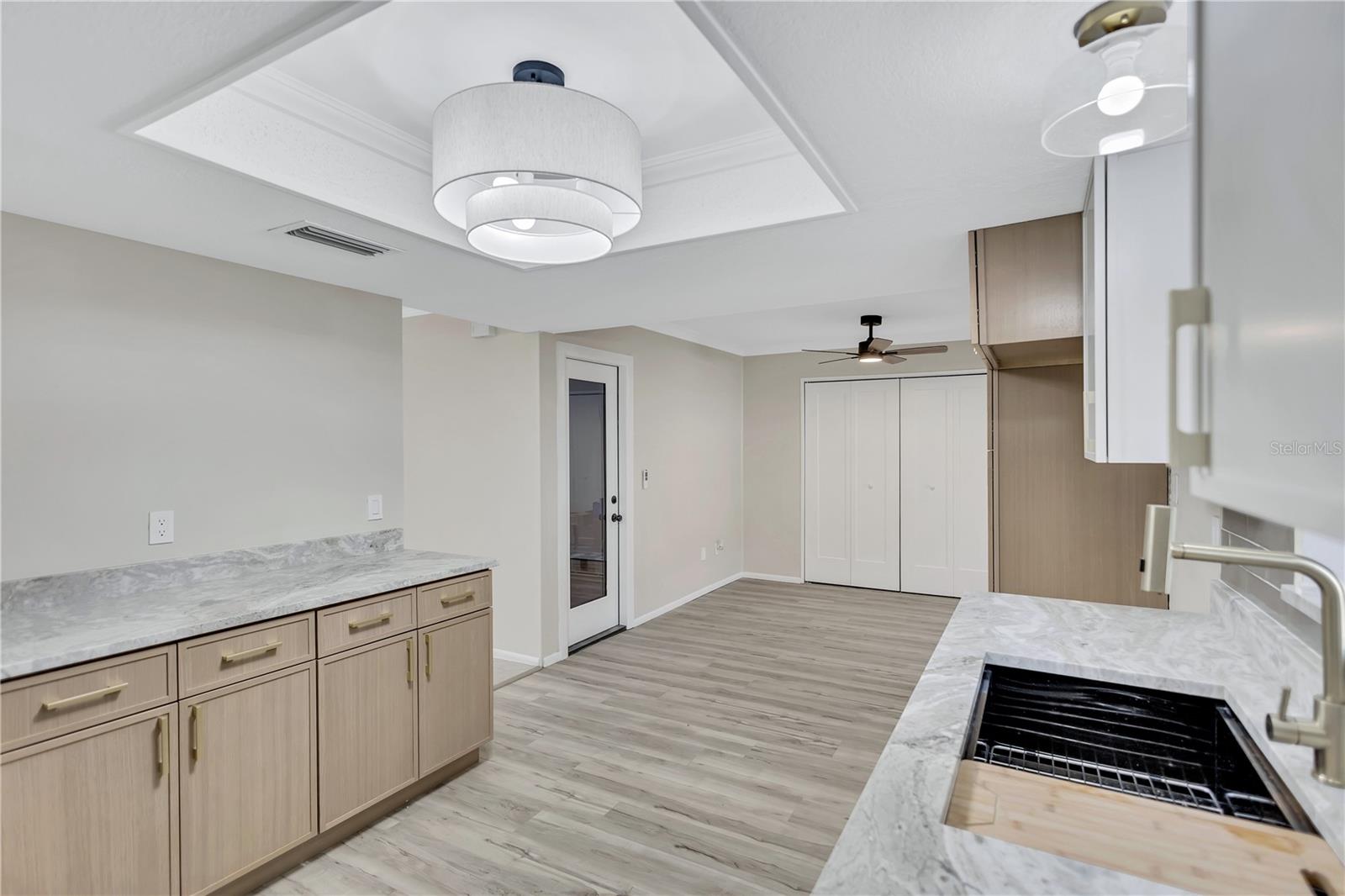 1006 CARA DR #1006, LARGO, FL, 33771