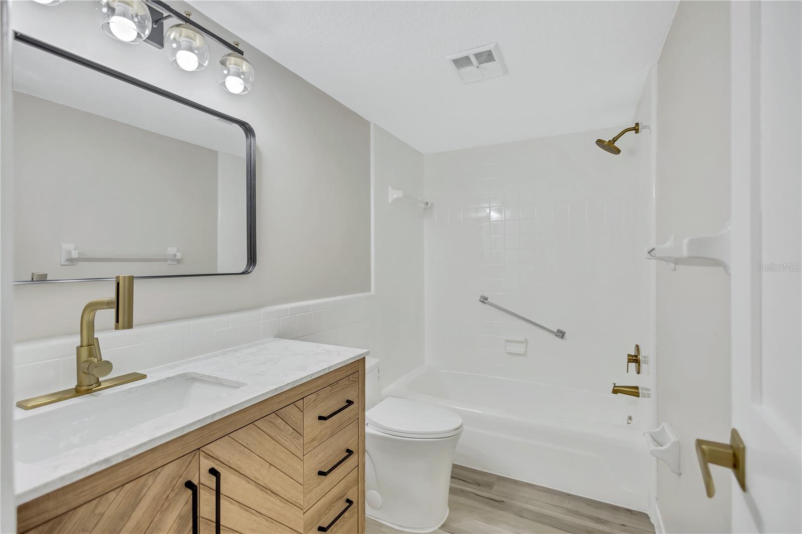 1006 CARA DR #1006, LARGO, FL, 33771