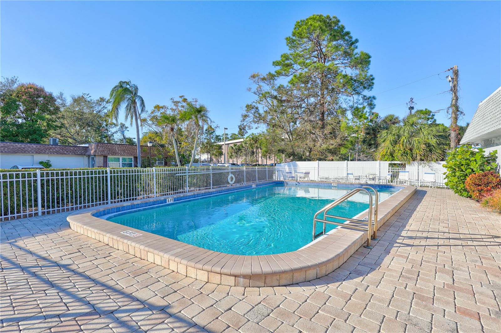 1006 CARA DR #1006, LARGO, FL, 33771