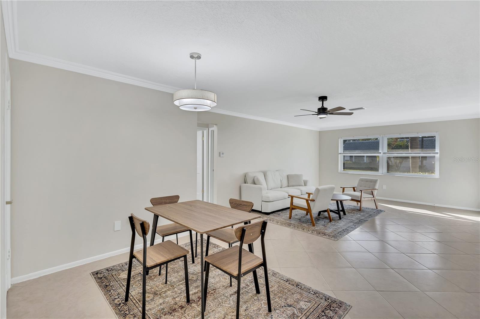 1006 CARA DR #1006, LARGO, FL, 33771
