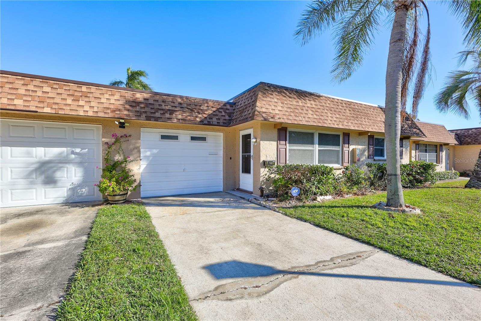 1006 CARA DR #1006, LARGO, FL, 33771