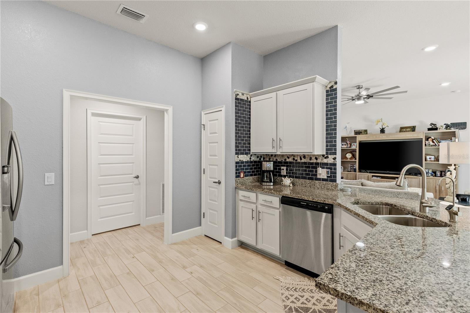 4989 AGEMAN AVE, NORTH PORT, FL, 34288