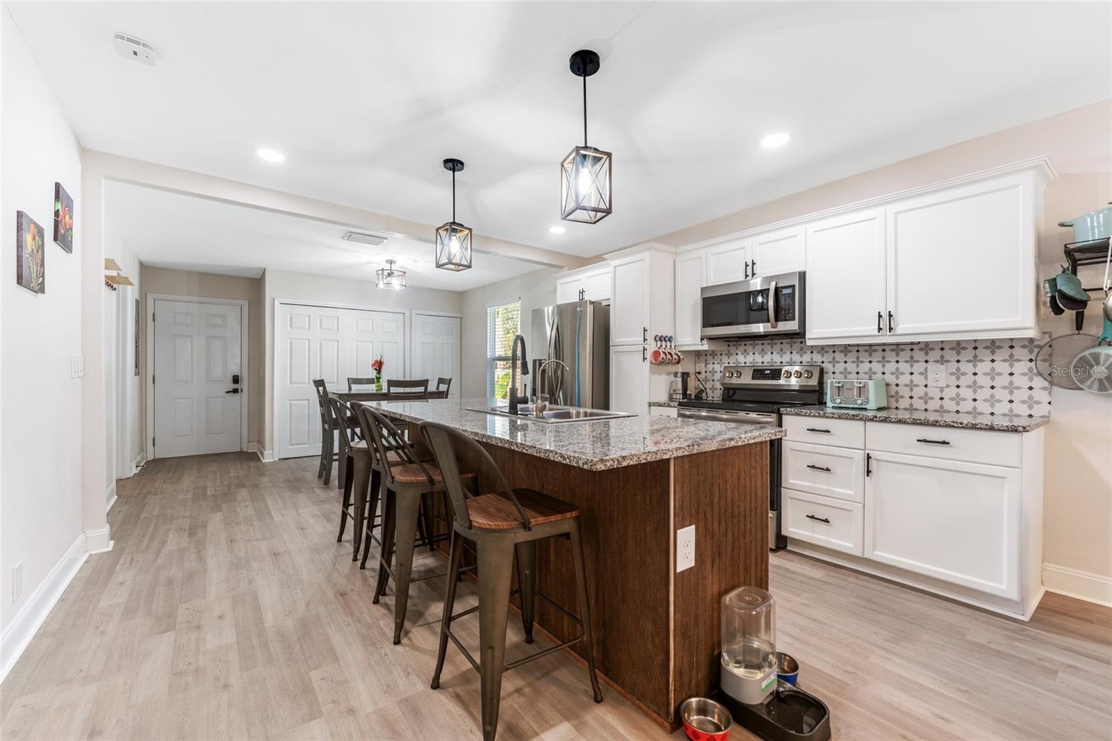 702 E GILCHRIST ST, PLANT CITY, FL, 33563