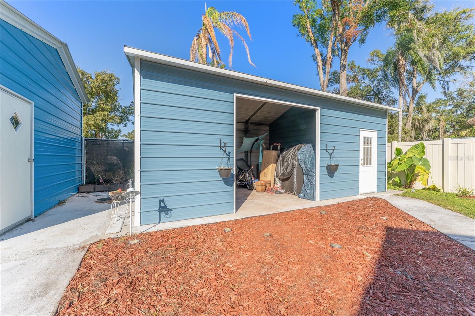 702 E GILCHRIST ST, PLANT CITY, FL, 33563