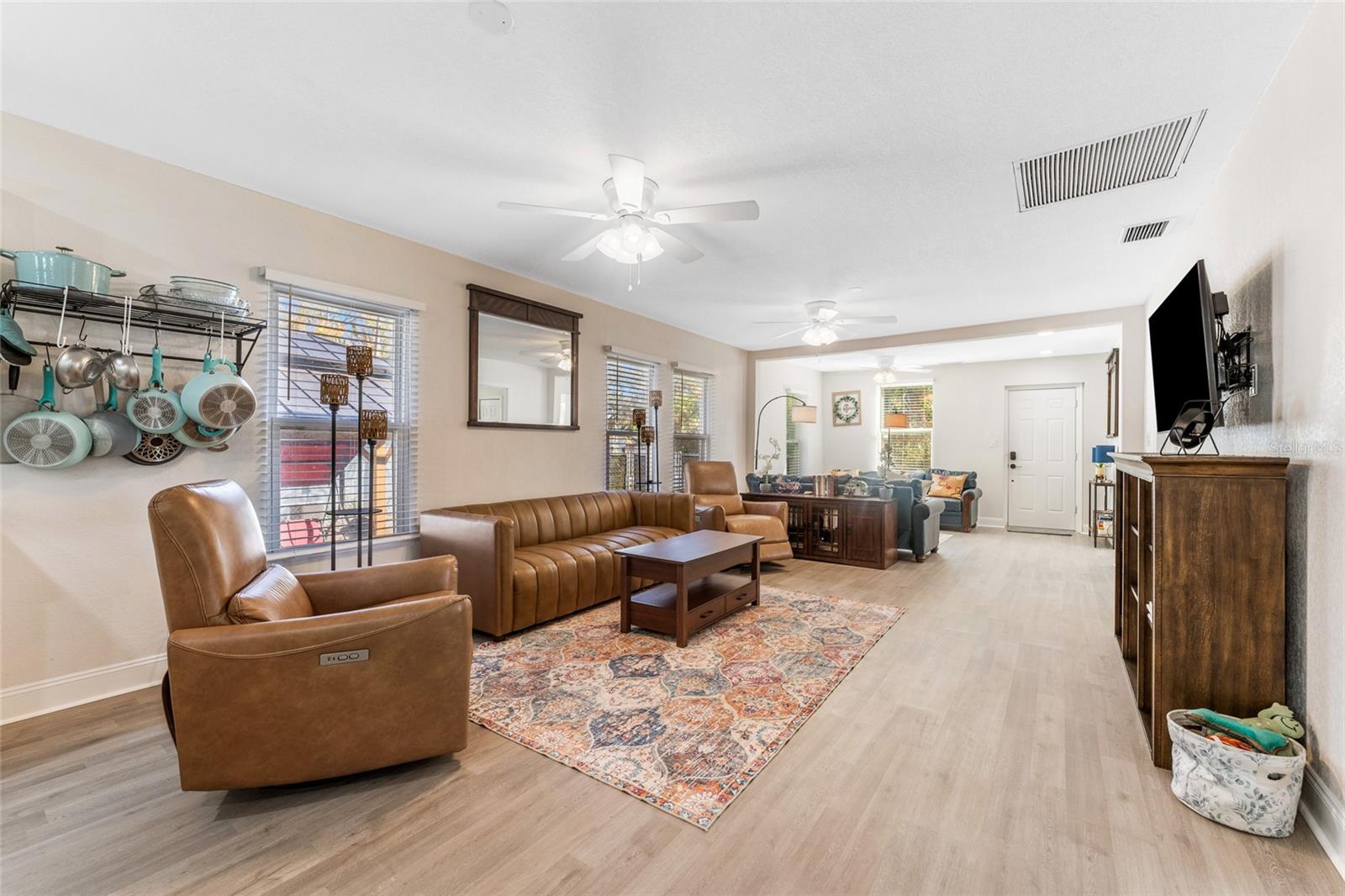 702 E GILCHRIST ST, PLANT CITY, FL, 33563