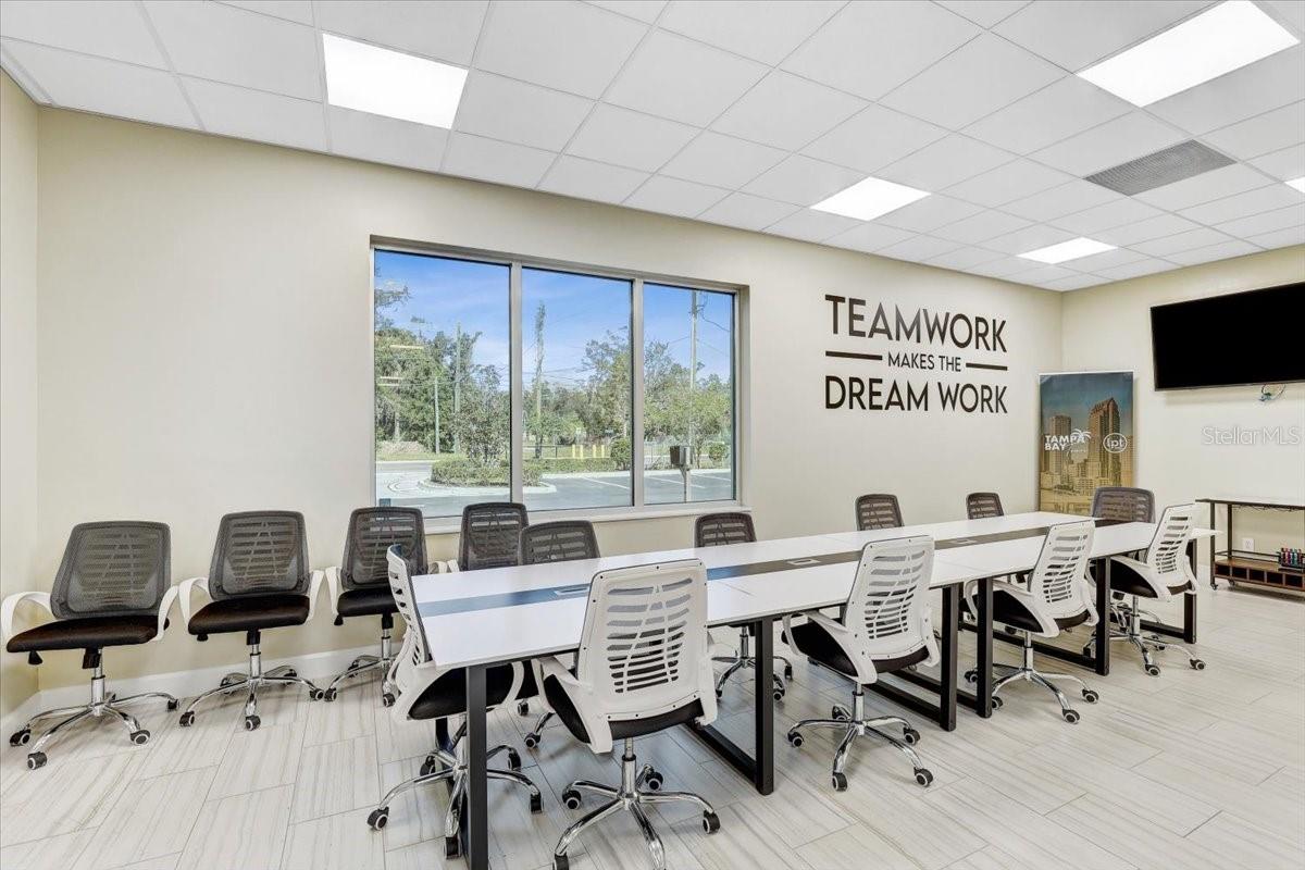6739 CAUSEWAY BLVD, TAMPA, FL, 33619