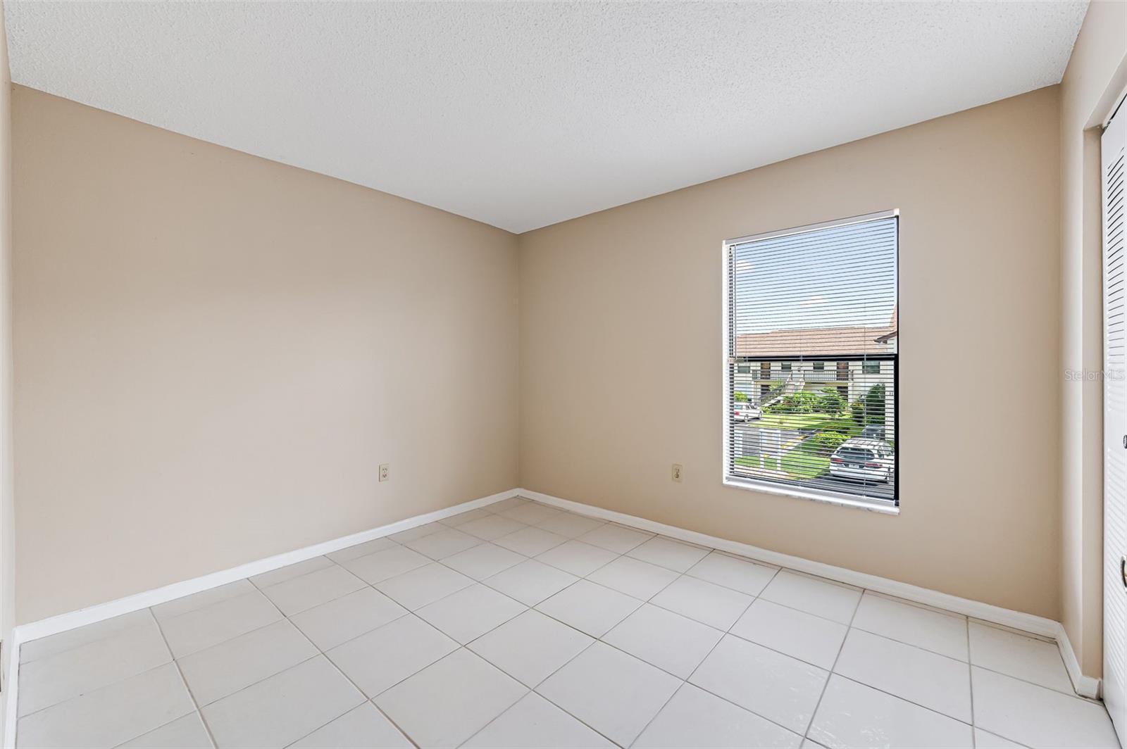 9275 LAKE PARK DR #204, FORT MYERS, FL, 33919