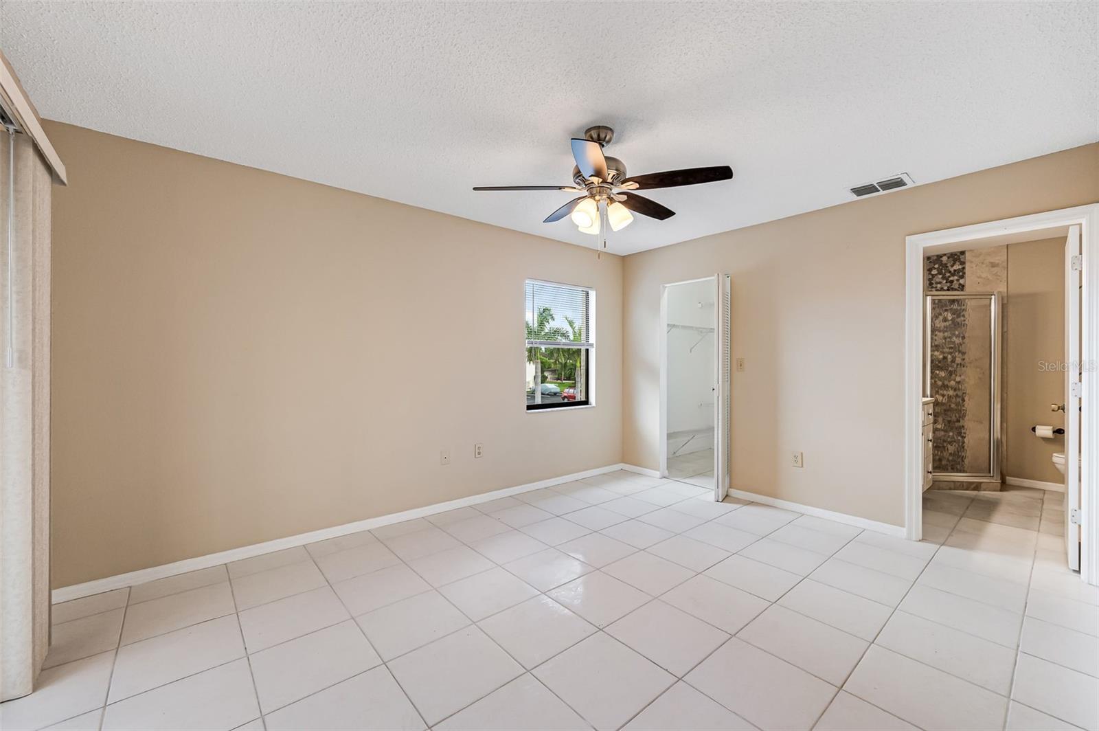 9275 LAKE PARK DR #204, FORT MYERS, FL, 33919